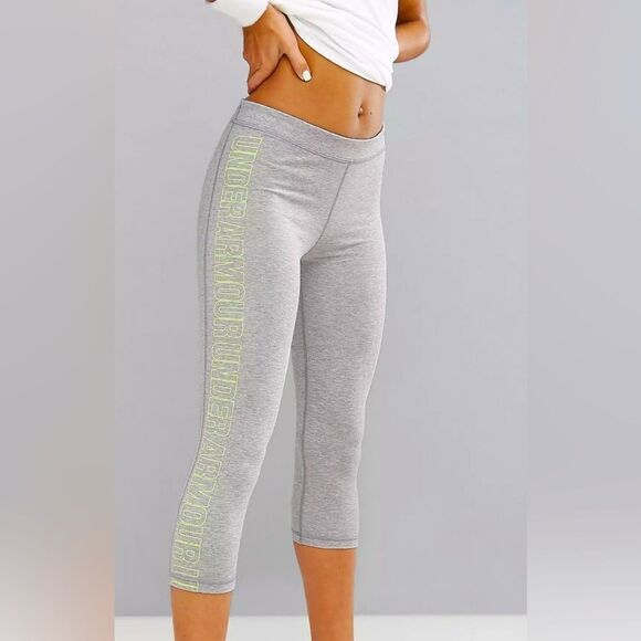 NWT Under Armour Capri Leggings W/Side Logo (Large) - Picture 1 of 7